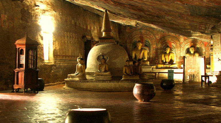 Dambulla Cave Temple